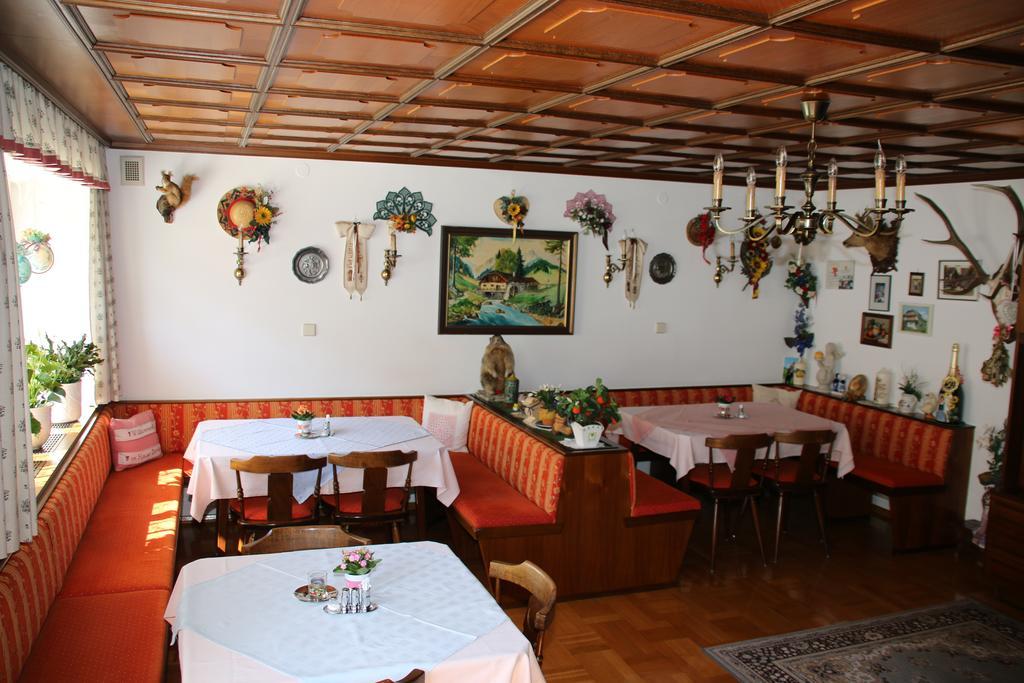 Haus Dorfer Bed & Breakfast Mariapfarr Exterior photo